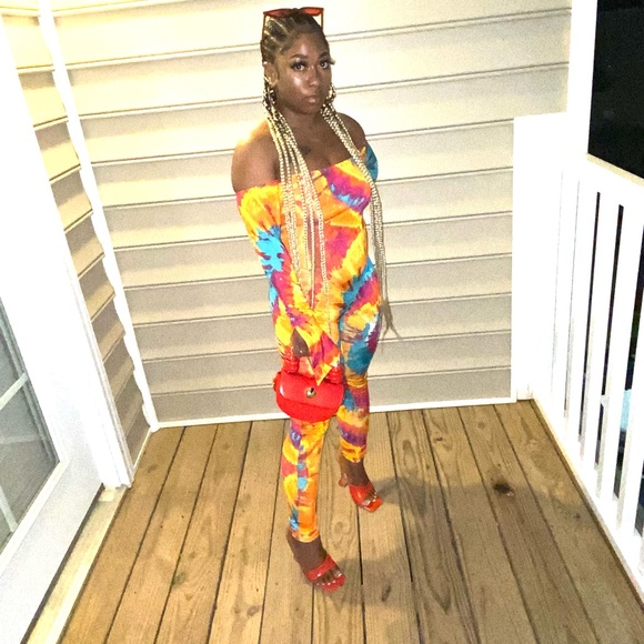 Rainbow body suit - Picture 1 of 2
